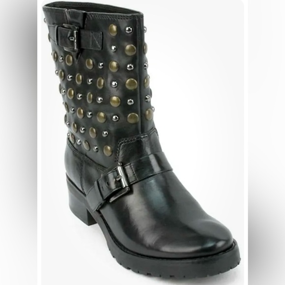 Michael Kors Boots - Picture 3 of 6
